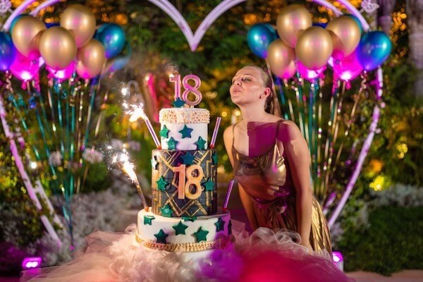 Sparkler Cake Outdoor Birthday Photoshoot