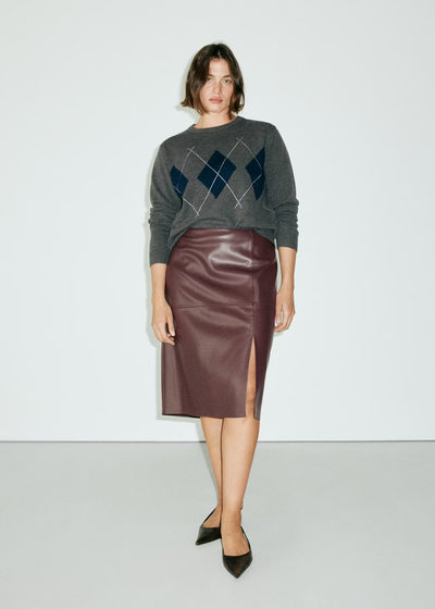 2026 fall winter fashion trend The Return of the Pencil Skirt