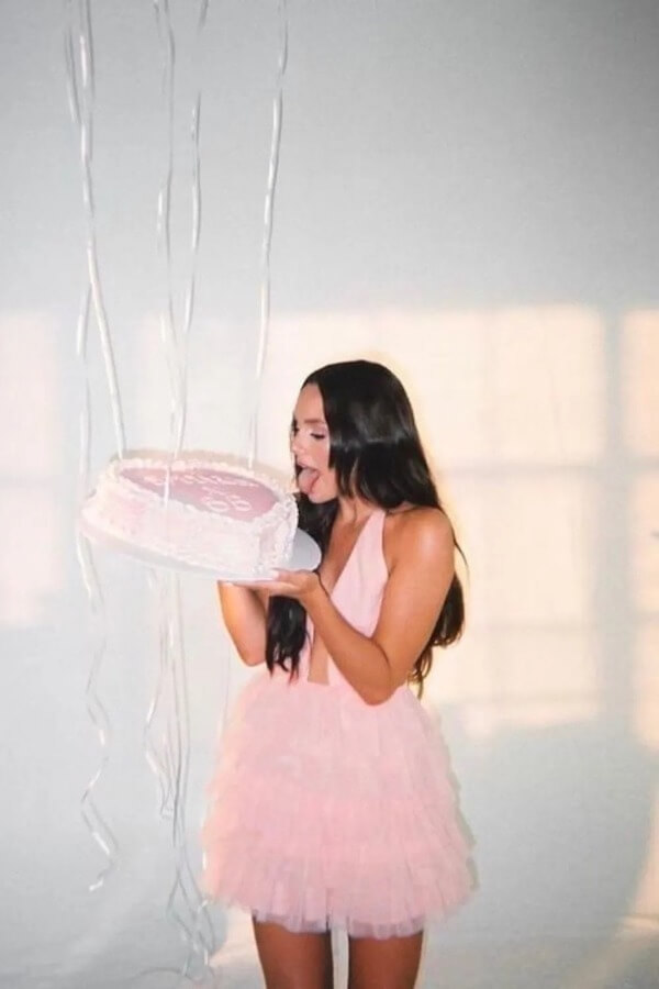 Playful Cake Moment Photoshoot