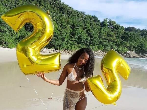 Beach Birthday Photoshoot with Gold Balloons