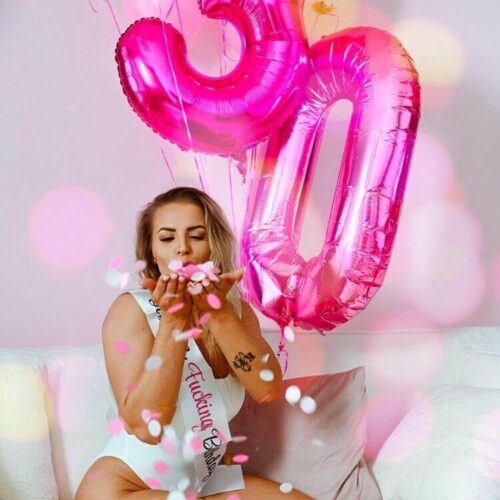 67+ Best 30th Birthday Photoshoot Ideas For Her: Tips, Poses, Outfits, And More