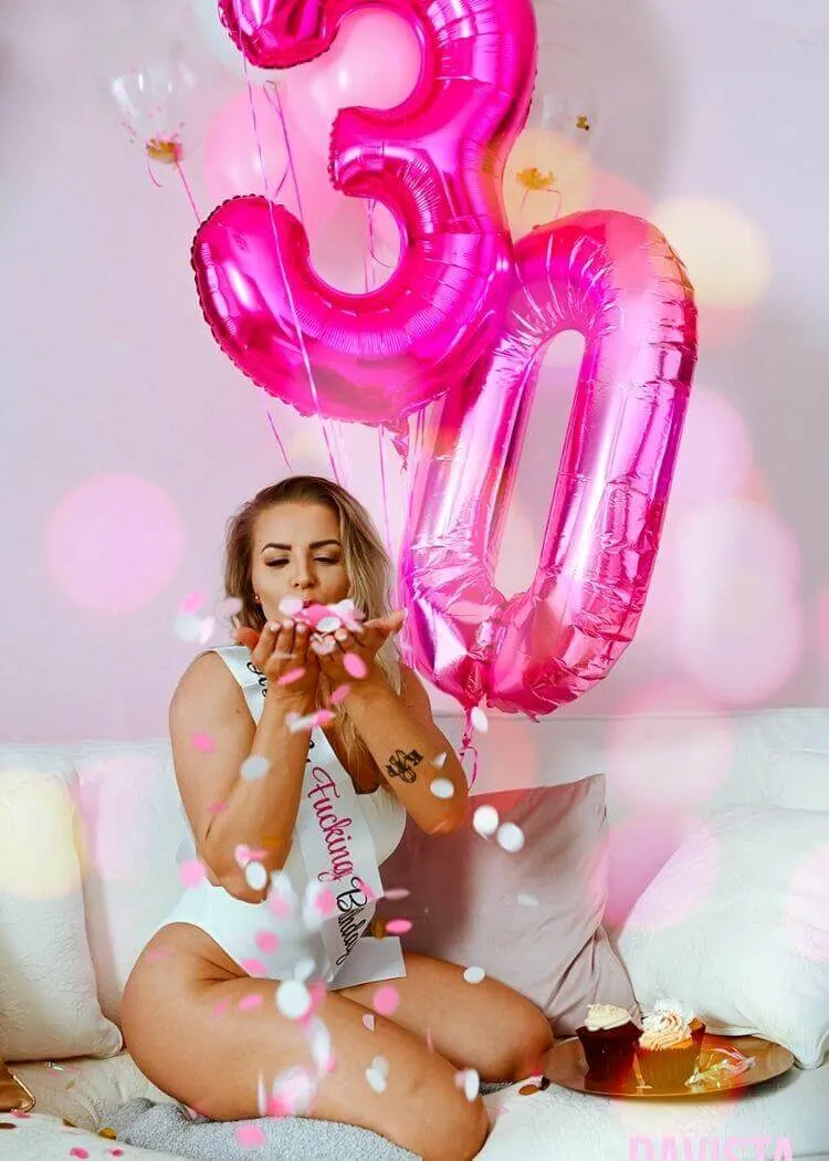 30th birthday photoshoot ideas for her