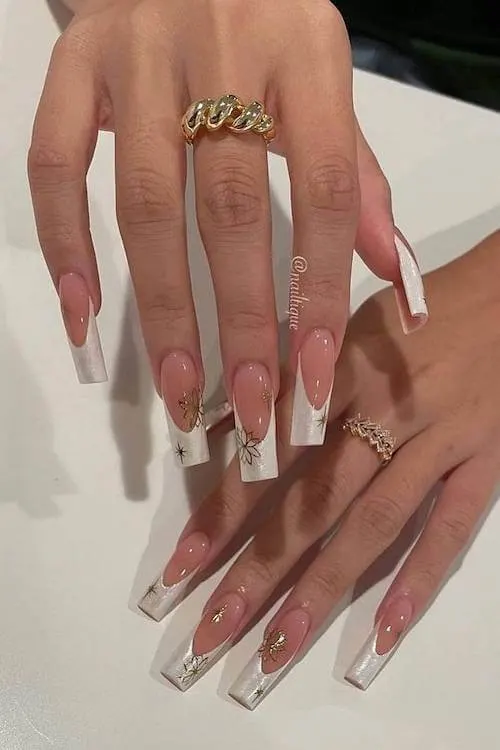 August nails