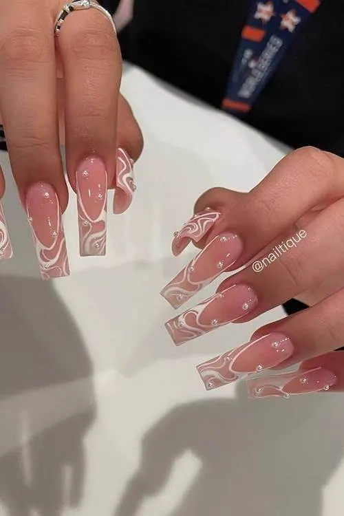 August nails