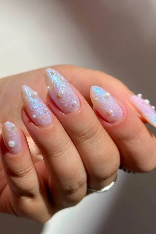 August nails