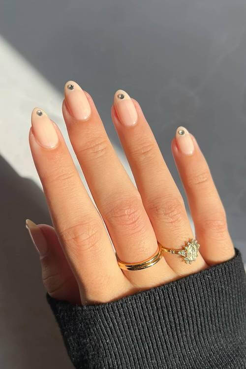 August nails