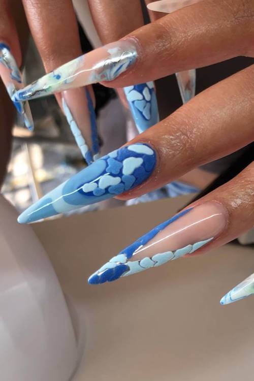 August nails