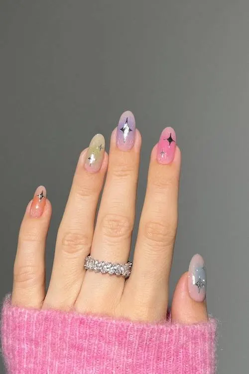 August nails
