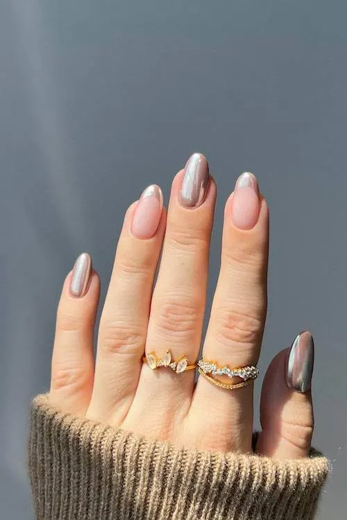 August nails