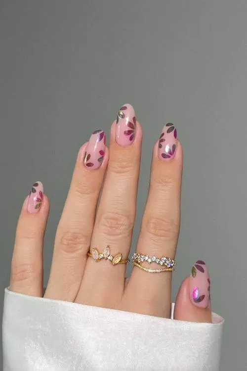 August nails