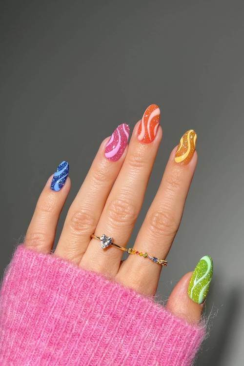 August nails