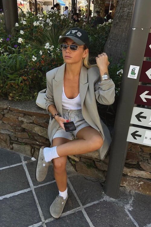 Birkenstock clogs outfit
