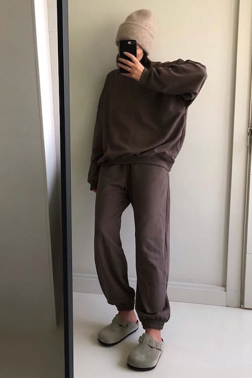 Birkenstock clogs outfit