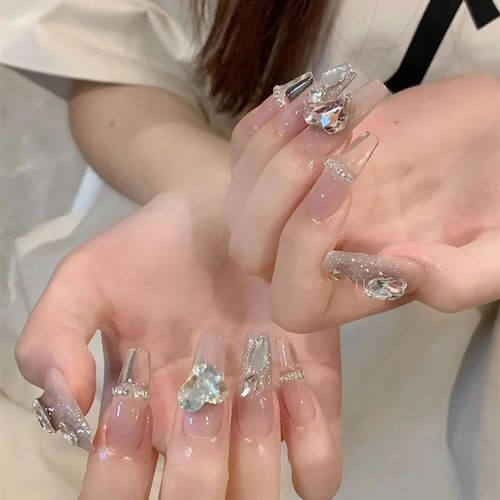 long Chinese nails
