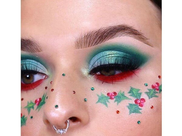 Holly Berry Green and Red Eye Makeup