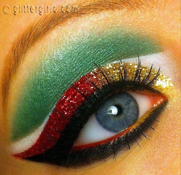 Red and Green Classic Holiday Eye Makeup