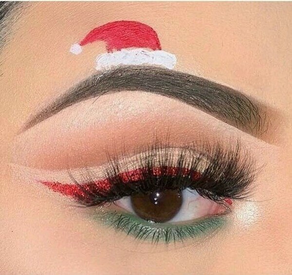 Festive Santa Hat Eyeliner Look
