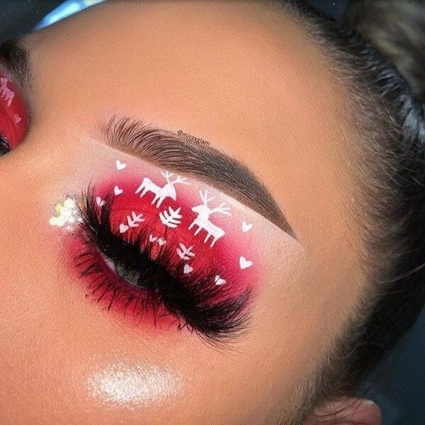 Red and White Christmas Sweater Eye Makeup