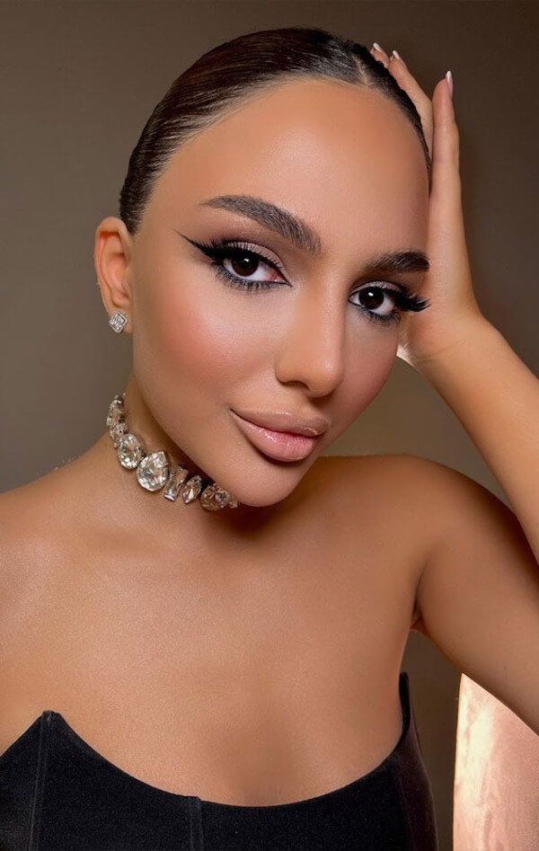 Elegant Soft Glam Nude Makeup