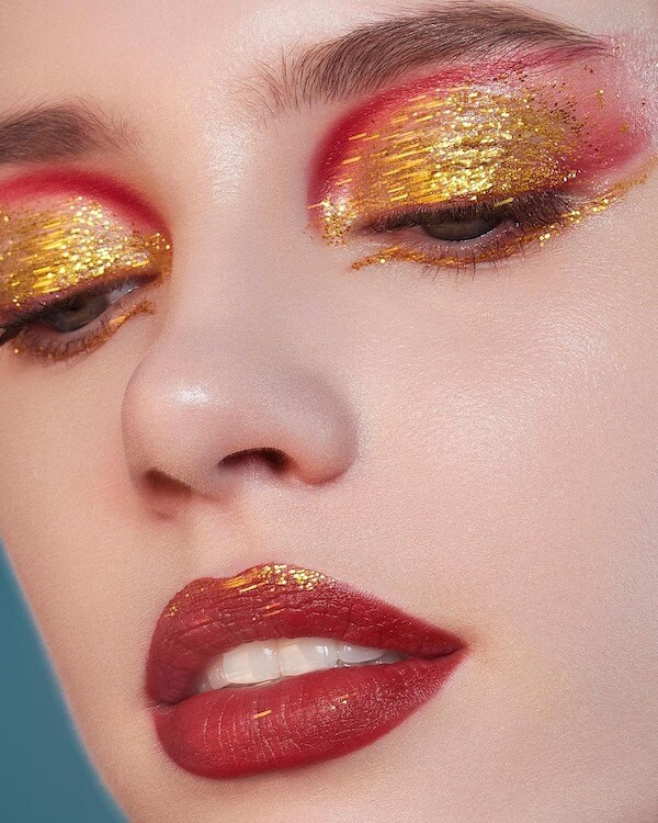 Red and Gold Foil Holiday Eye Makeup
