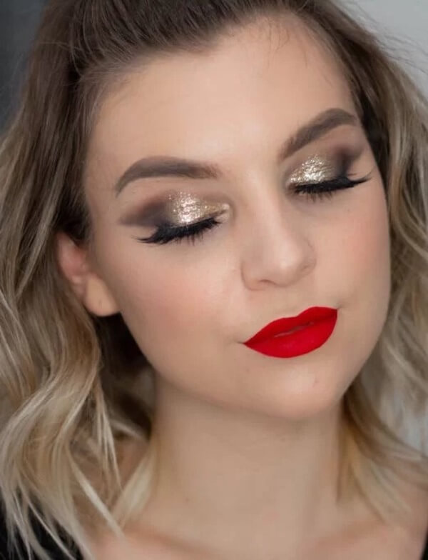 Classic Gold Smokey Eyes with Red Lips