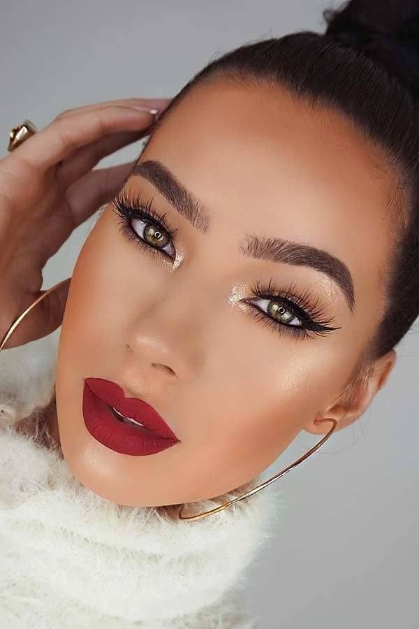 Soft Gold Eyes and Matte Red Lips