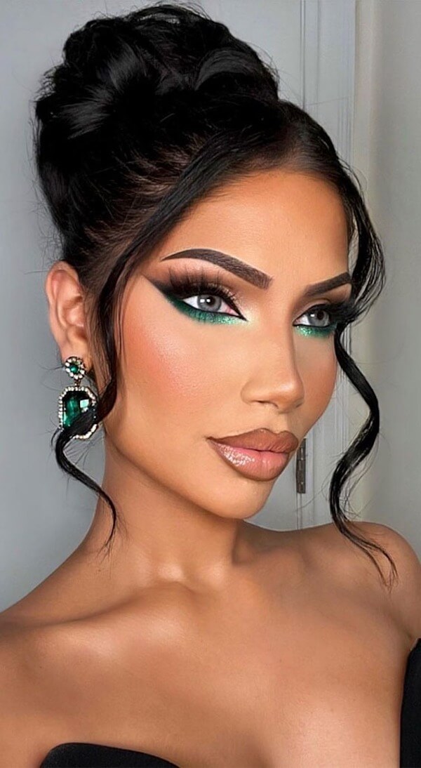 Emerald Green Glam Makeup