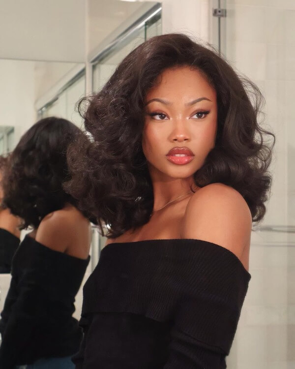 Voluminous Retro Curls