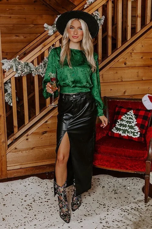 Christmas party outfits for women