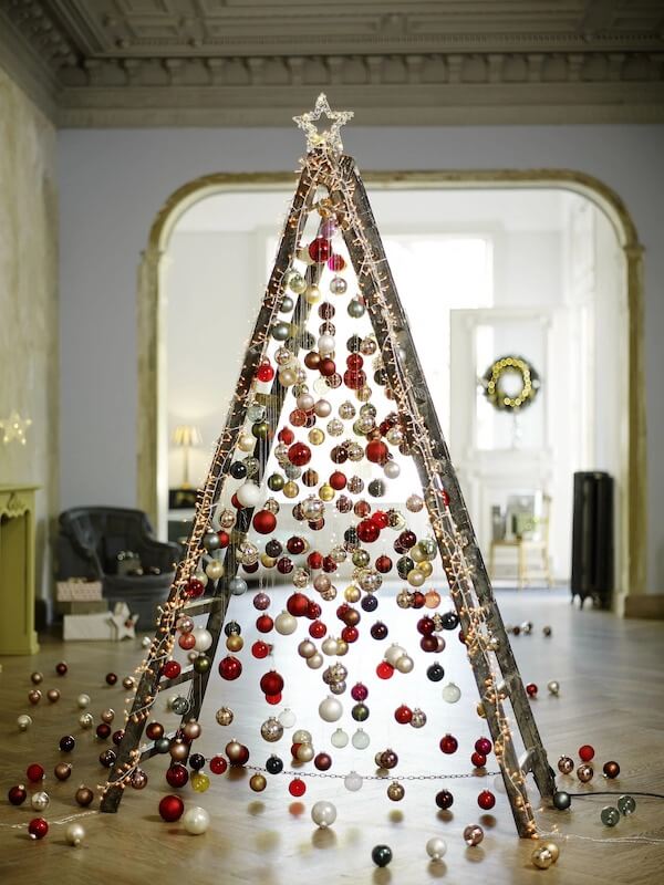 Hanging Ornament Christmas Tree