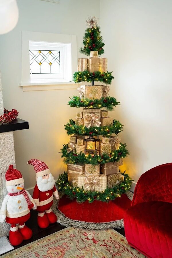 Gift Box Christmas Tree