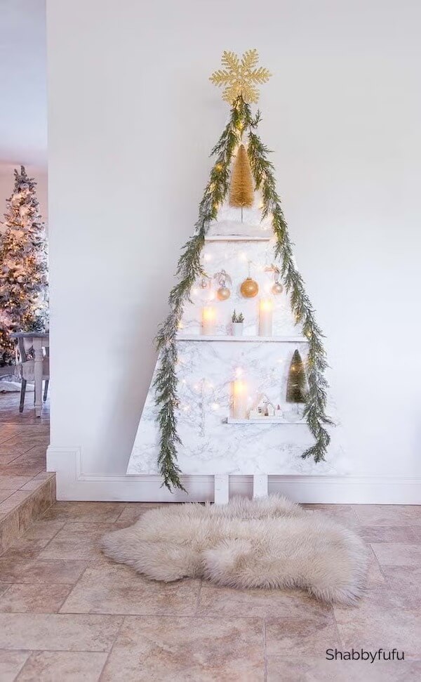 Minimalist Shelf Christmas Tree