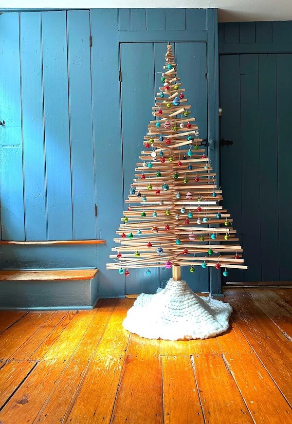 Minimalist Wooden Christmas Tree