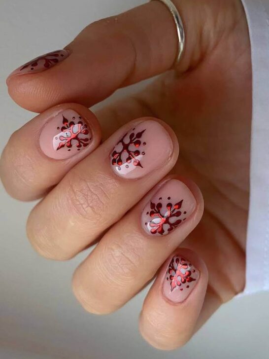 23 Gorgeous Christmas Work Nails Ideas to Inspire Your Holiday Look