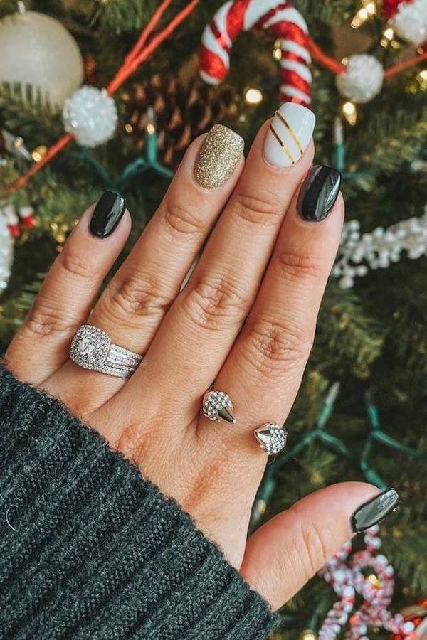Black, Gold, and White Striped Holiday Nails