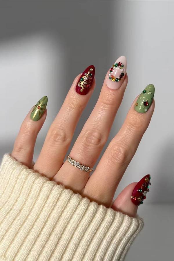 Christmas Wreath and Tree Nails