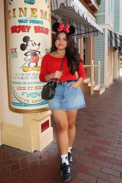 Disney outfits women