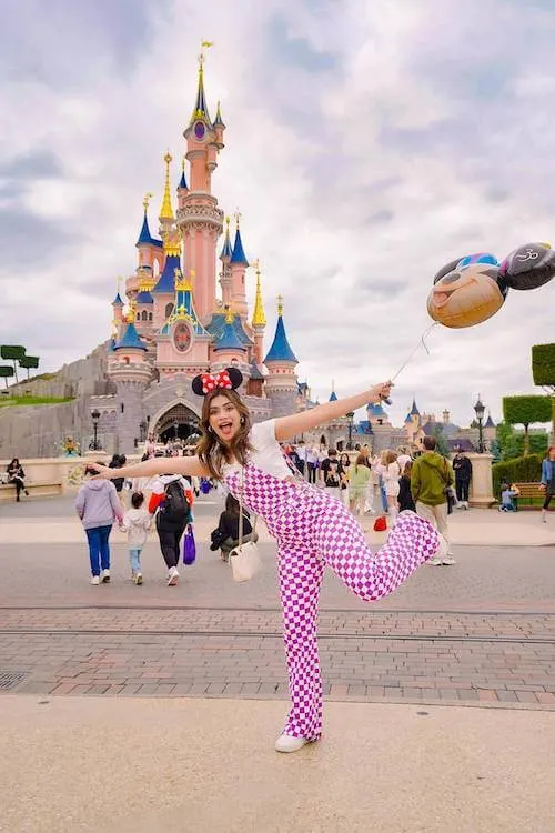 Disney outfits women
