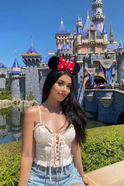 Disney outfits women