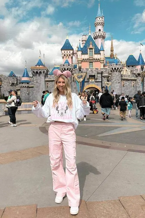 Disney outfits women