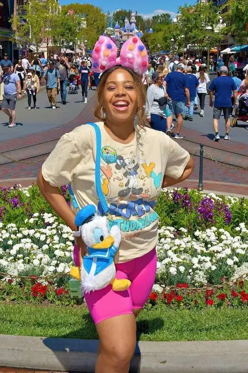 Disney outfits women