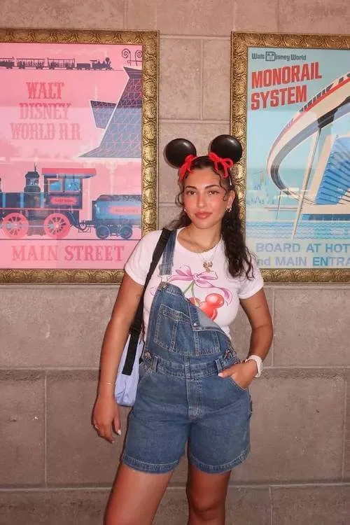Disney outfits women