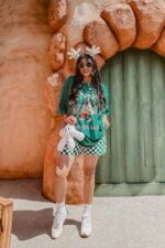 40+ Trendy Disney Outfits for Spring, Summer, Fall and Winter - Girl ...