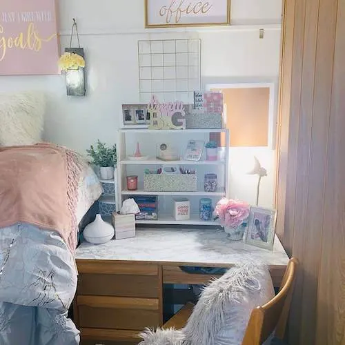 21 Pretty Cool Dorm Room Decorating Ideas To Set The Bright Mood This ...