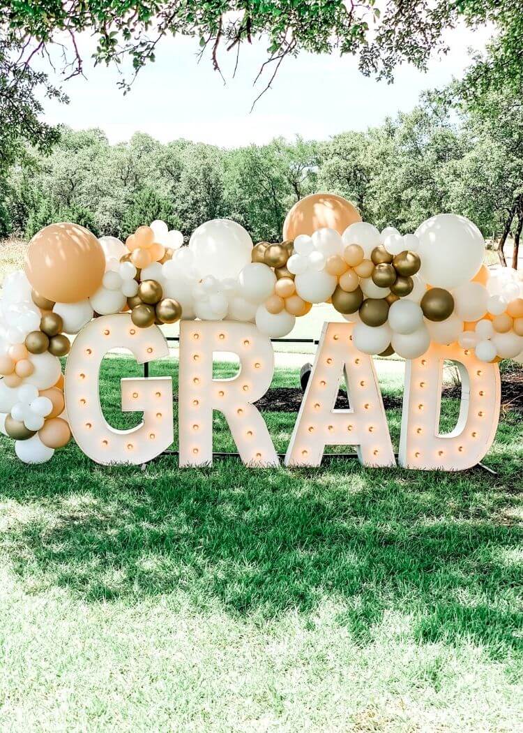 Graduation Balloon Decoration Ideas