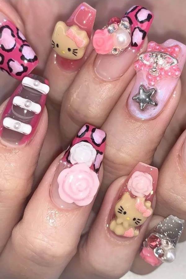 Hello Kitty nails