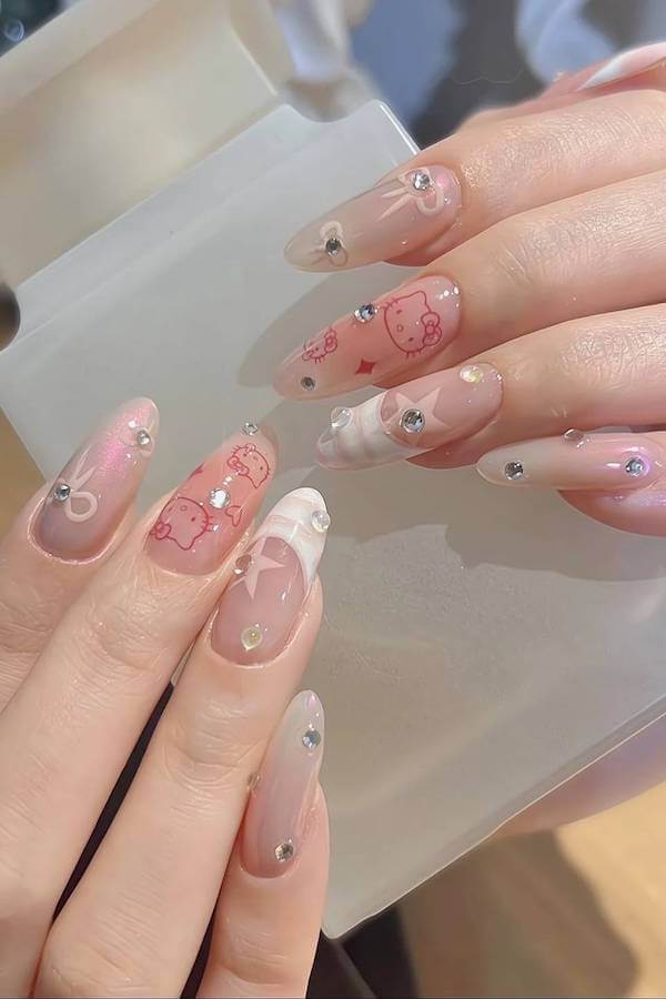 Hello Kitty nails
