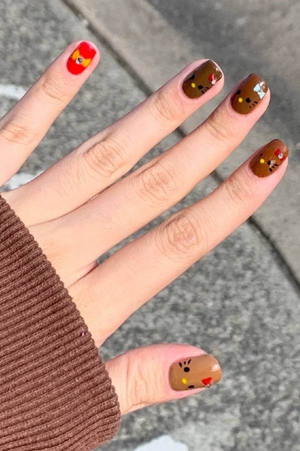 Hello Kitty nails