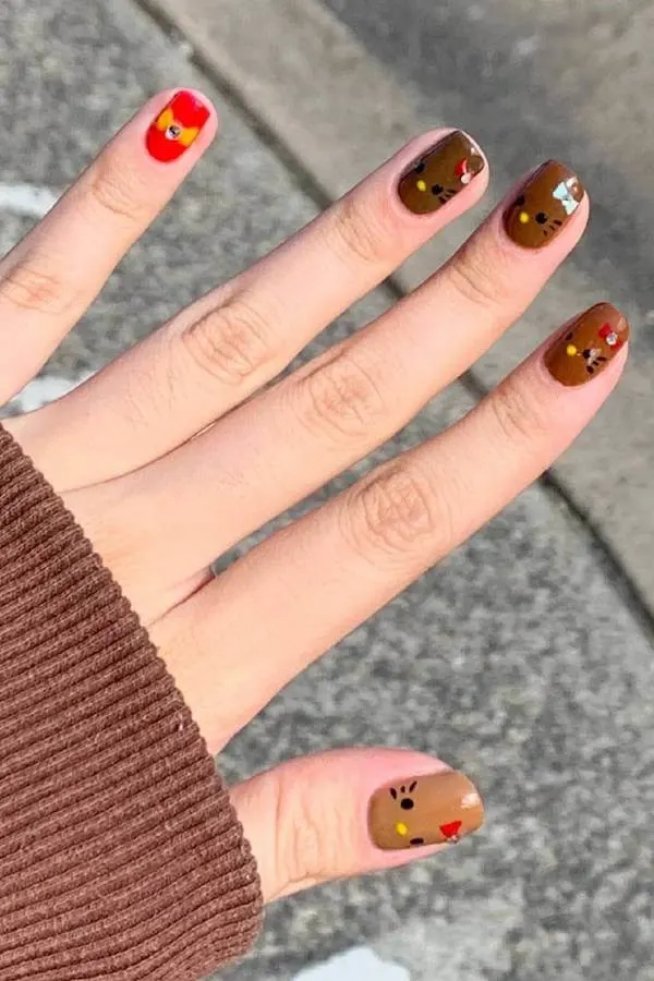 Hello Kitty nails