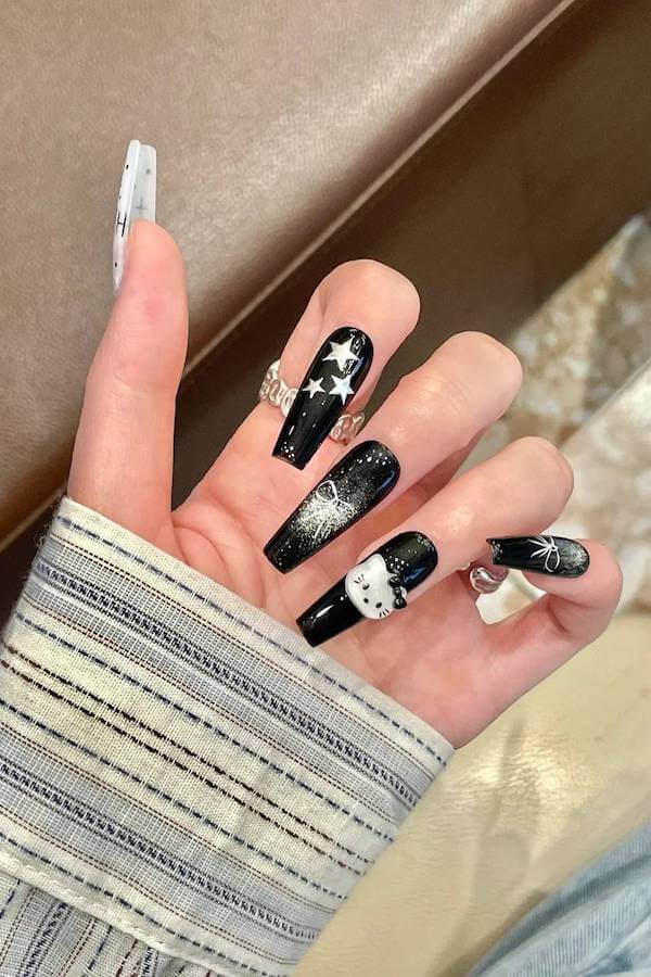 Hello Kitty nails